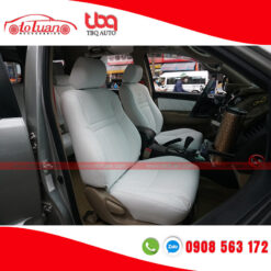 Bọc ghế da màu trắng sáng tinh tươm cho Fortuner 2010