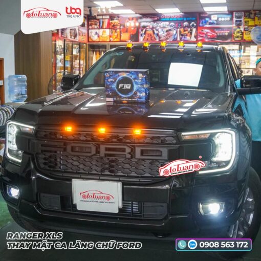 Mặt ga lăng chữ Ford cho xe Ford Ranger 2023