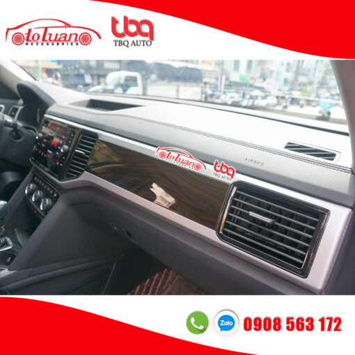 Sơn ốp gỗ nội thất xe Volkswagen Teramont