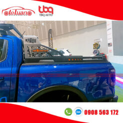 Vai thể thao thùng xe Ford Ranger 2023