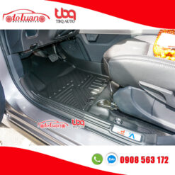 Thảm chân nhựa thiết kế theo xe Toyota Veloz