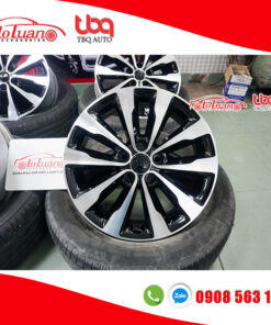 Phay và sơn mâm phối màu xe Kia Sedona