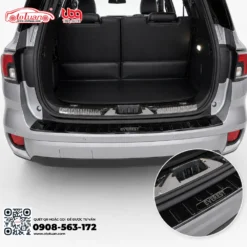 Ốp chống trầy cốp xe Ford Everest 2023+