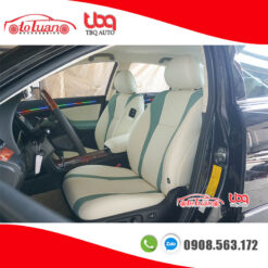 Bọc ghế da màu kem phối xanh cho xe Toyota Camry 2010
