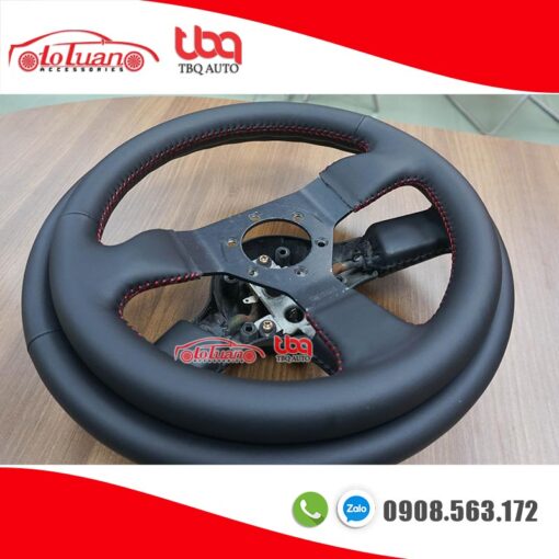 Khâu da vô lăng MOMO và đắp liền da nối khắc phục nhược điểm