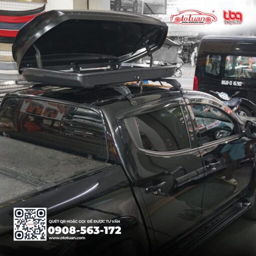 Cốp nóc phi thuyền trên xe Mitsubishi Triton