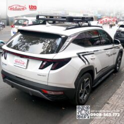 Xe Hyundai Tucson 2022 lắp giá nóc chở hàng